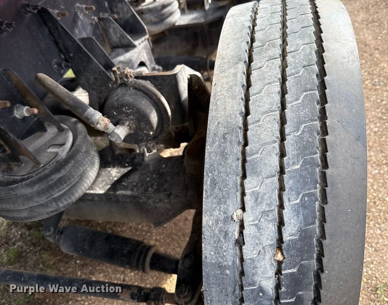 image for item ED5668 2020 Peterbilt 348 dump truck