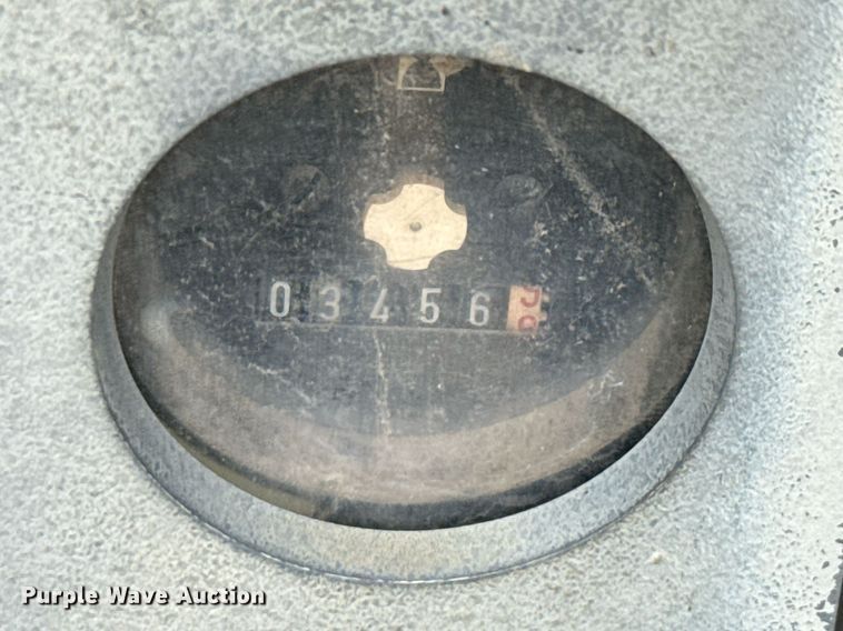 image for item ED5686 2001 Ingersoll-Rand P185WJD air compressor