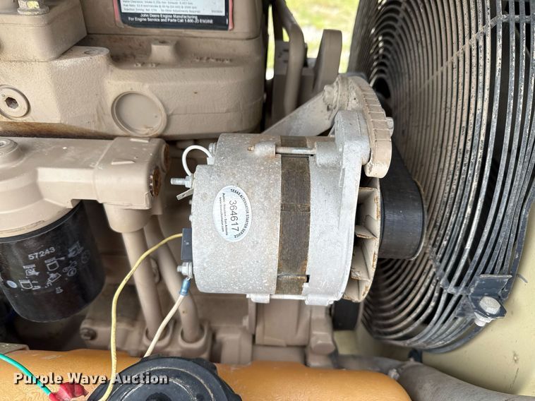 image for item ED5686 2001 Ingersoll-Rand P185WJD air compressor