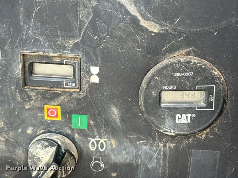 image for item ED5687 2002 Ingersoll-Rand P185 air compressor