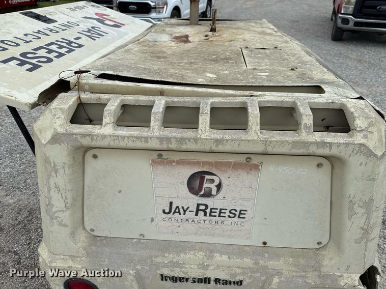 image for item ED5687 2002 Ingersoll-Rand P185 air compressor