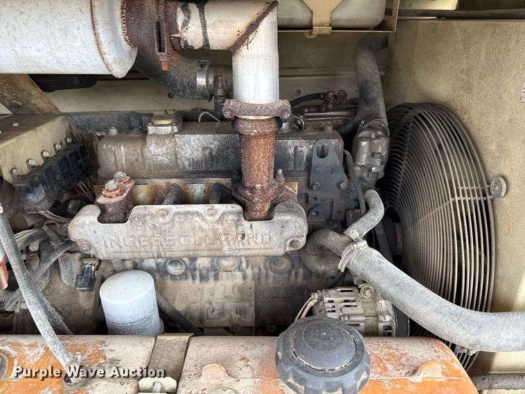 image for item ED5687 2002 Ingersoll-Rand P185 air compressor