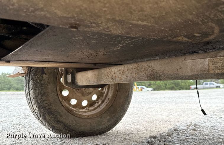 image for item ED5687 2002 Ingersoll-Rand P185 air compressor