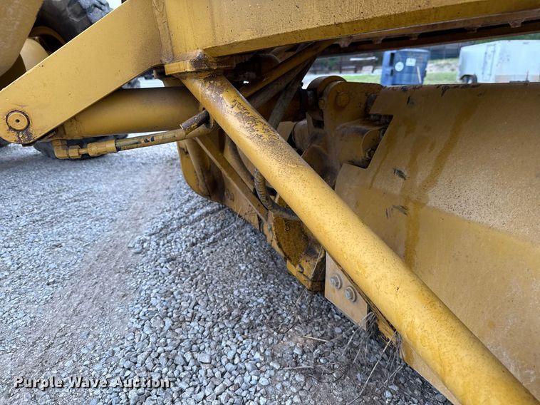 image for item ED5688 2007 Caterpillar 12H motor grader