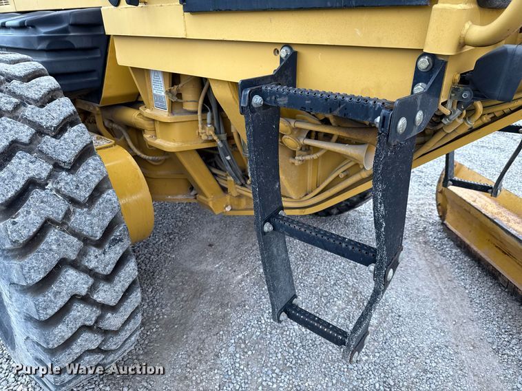 image for item ED5688 2007 Caterpillar 12H motor grader