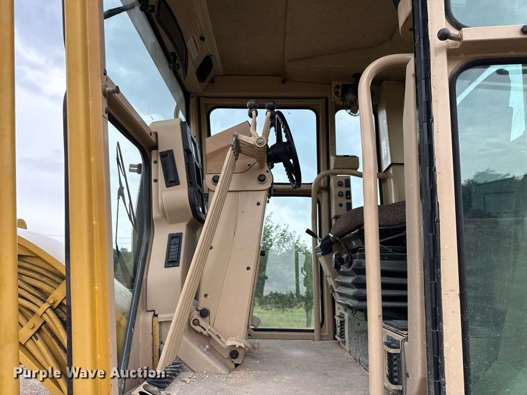 image for item ED5688 2007 Caterpillar 12H motor grader