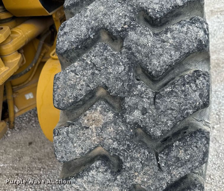 image for item ED5688 2007 Caterpillar 12H motor grader