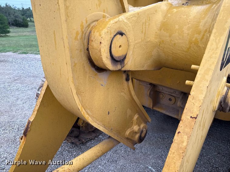 image for item ED5689 1998 Caterpillar 963B track loader