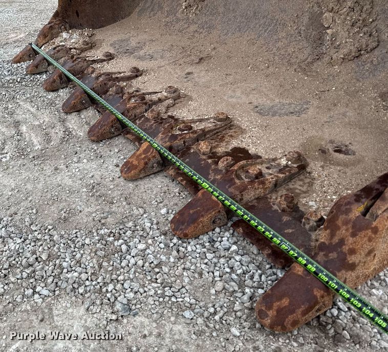 image for item ED5689 1998 Caterpillar 963B track loader