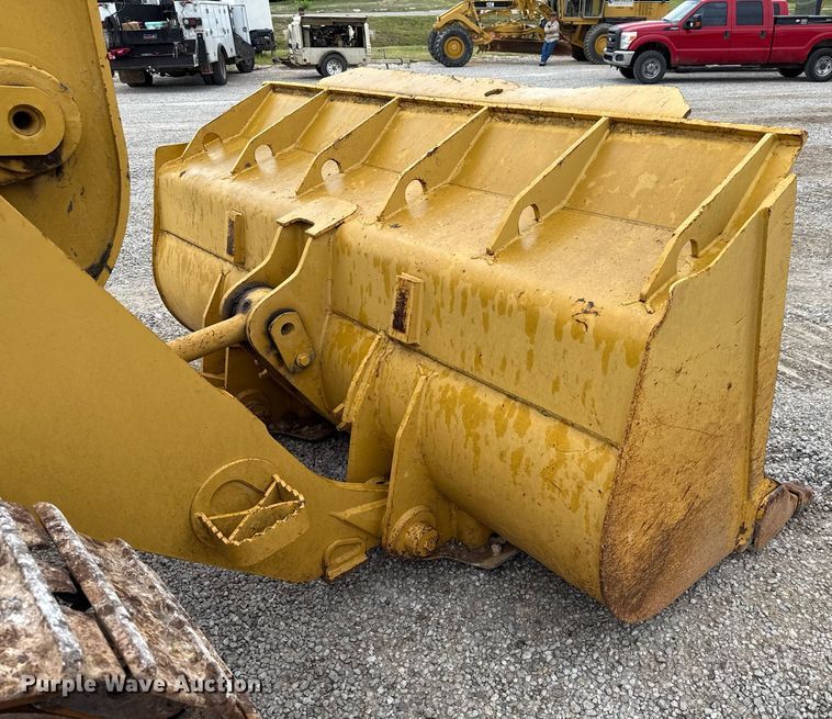 image for item ED5689 1998 Caterpillar 963B track loader