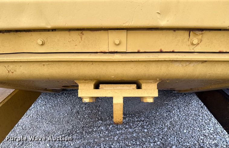 image for item ED5689 1998 Caterpillar 963B track loader