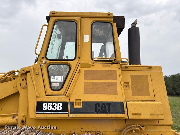 image for item ED5689 1998 Caterpillar 963B track loader