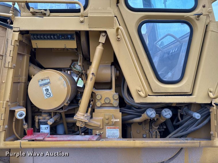 image for item ED5689 1998 Caterpillar 963B track loader