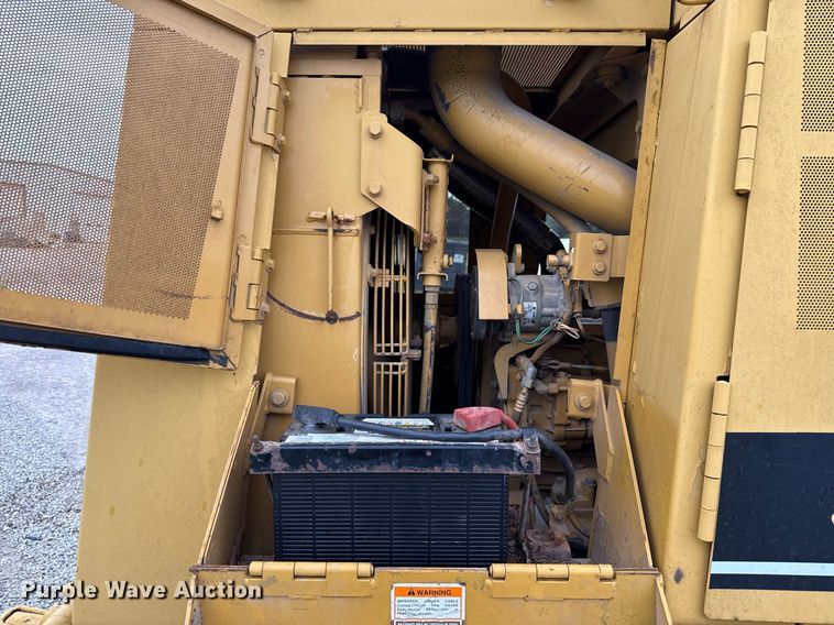 image for item ED5689 1998 Caterpillar 963B track loader