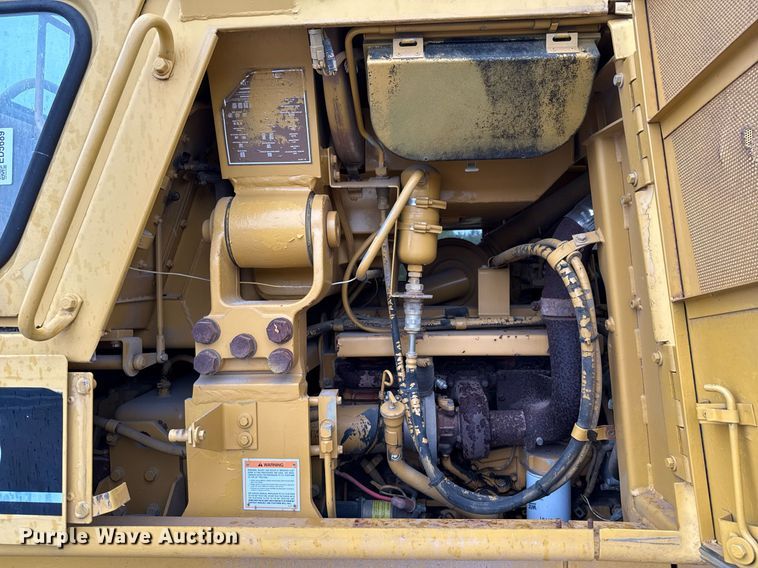 image for item ED5689 1998 Caterpillar 963B track loader