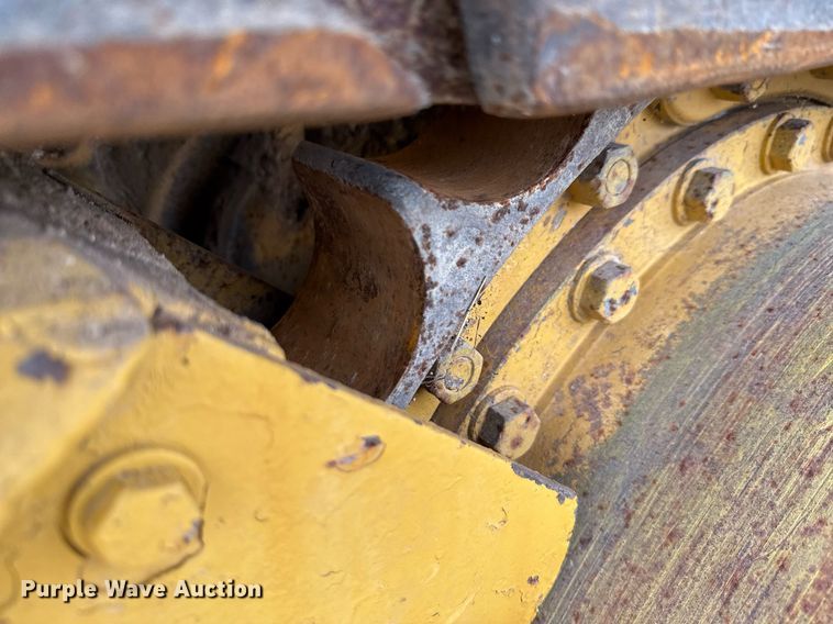 image for item ED5689 1998 Caterpillar 963B track loader