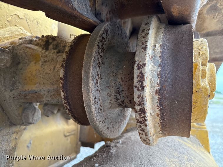 image for item ED5689 1998 Caterpillar 963B track loader