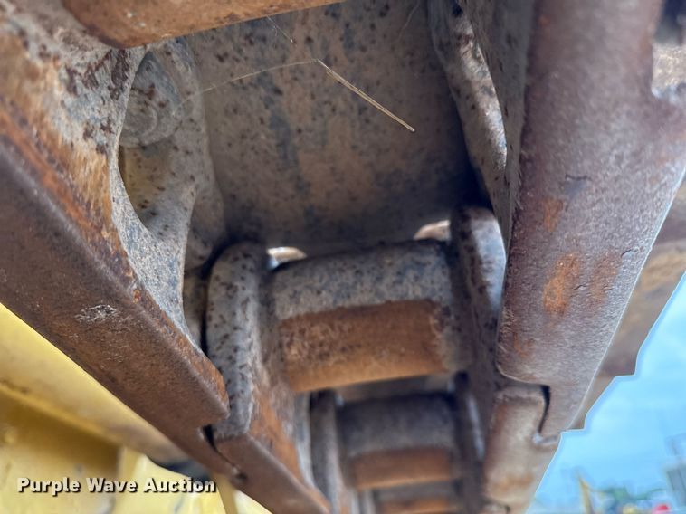 image for item ED5689 1998 Caterpillar 963B track loader