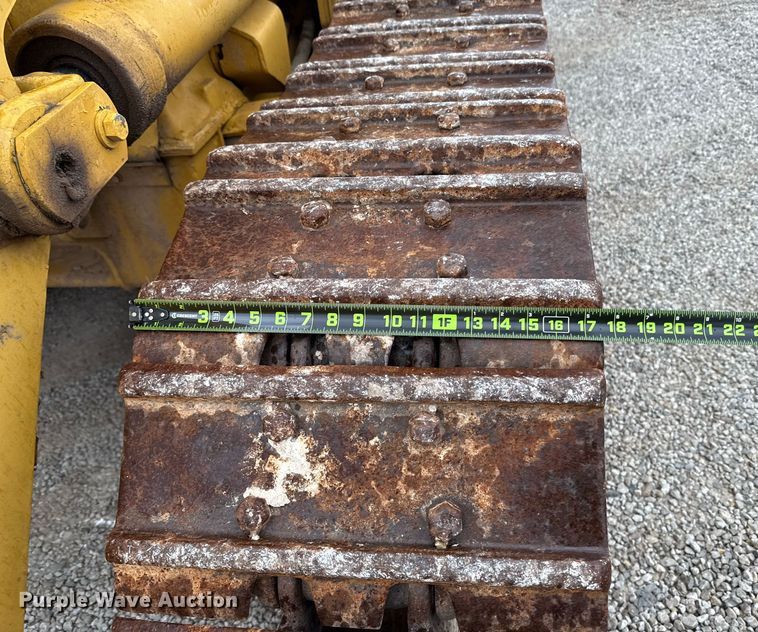 image for item ED5689 1998 Caterpillar 963B track loader