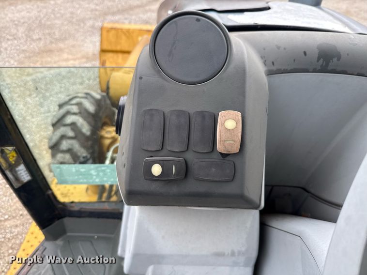 image for item ED5690 2008 Caterpillar 420E backhoe