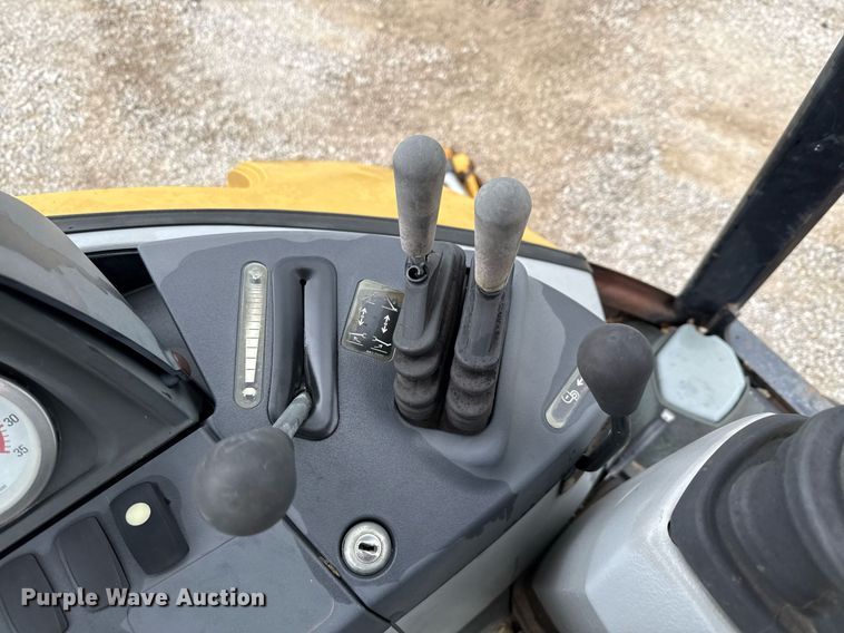 image for item ED5690 2008 Caterpillar 420E backhoe