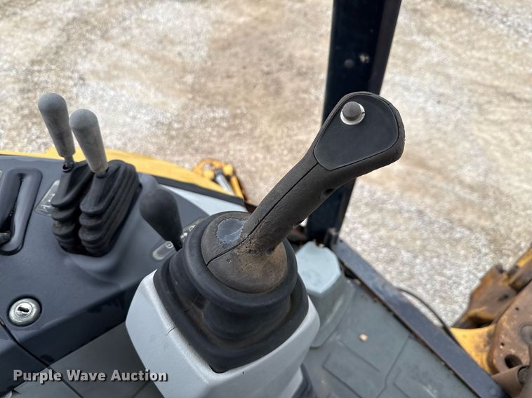 image for item ED5690 2008 Caterpillar 420E backhoe