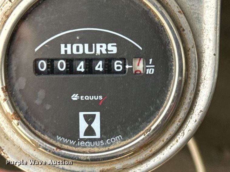 image for item ED5691 1996 Ford F800 water truck