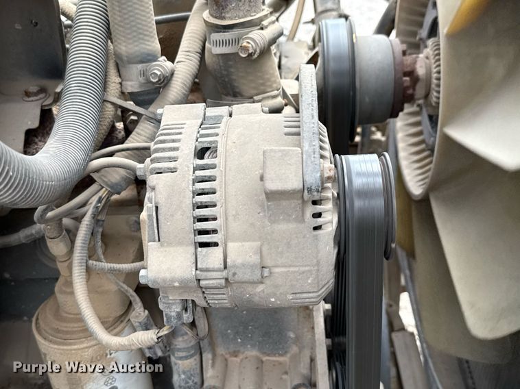 image for item ED5691 1996 Ford F800 water truck