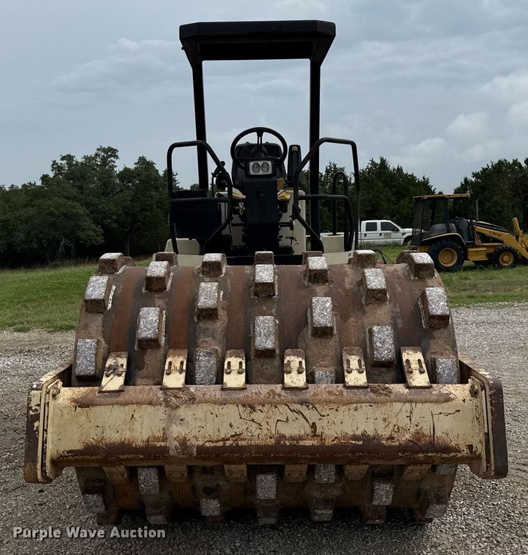 image for item ED5692 1998 Ingersoll-Rand SD-70F Pro Pac single drum vibratory roller