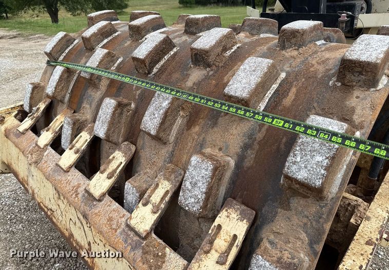 image for item ED5692 1998 Ingersoll-Rand SD-70F Pro Pac single drum vibratory roller