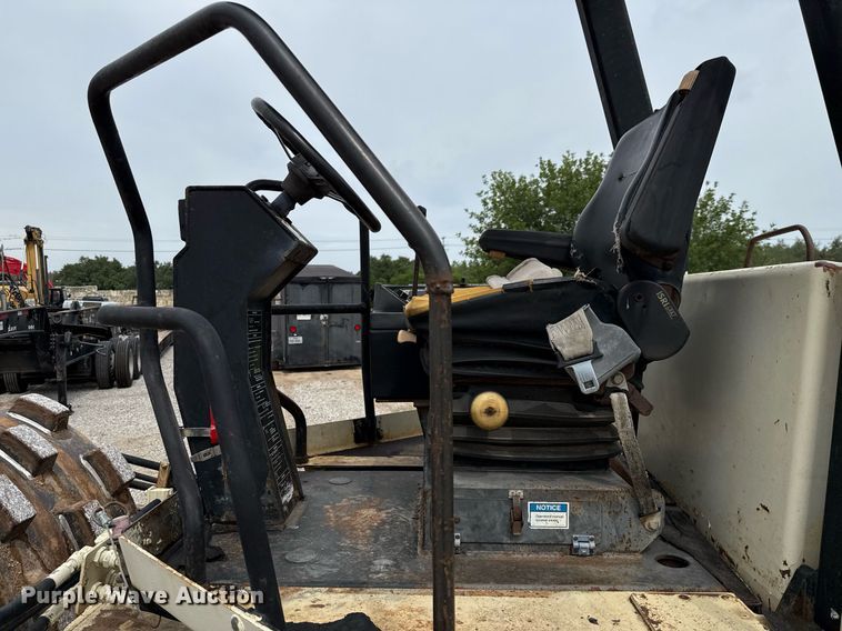 image for item ED5692 1998 Ingersoll-Rand SD-70F Pro Pac single drum vibratory roller