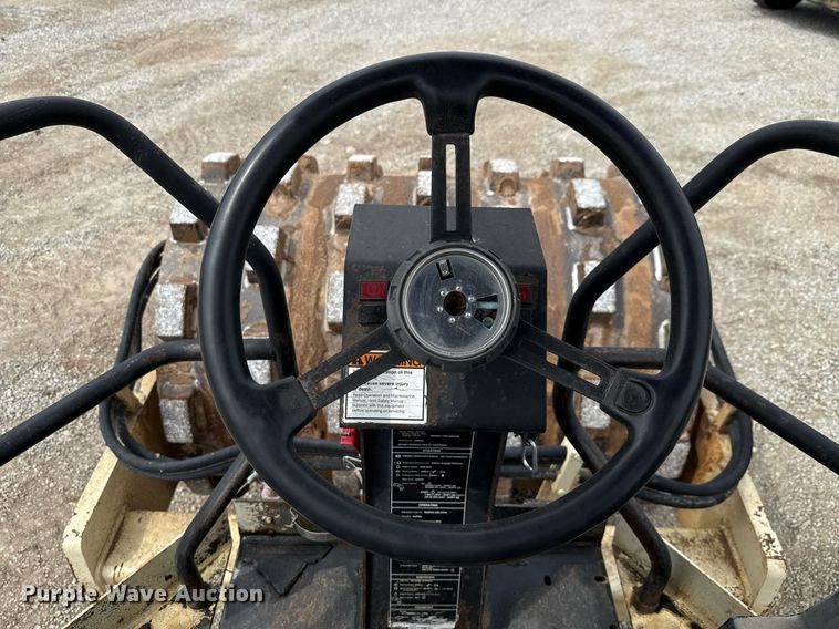 image for item ED5692 1998 Ingersoll-Rand SD-70F Pro Pac single drum vibratory roller