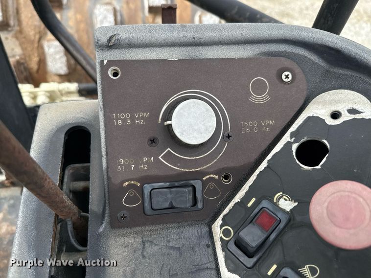 image for item ED5692 1998 Ingersoll-Rand SD-70F Pro Pac single drum vibratory roller