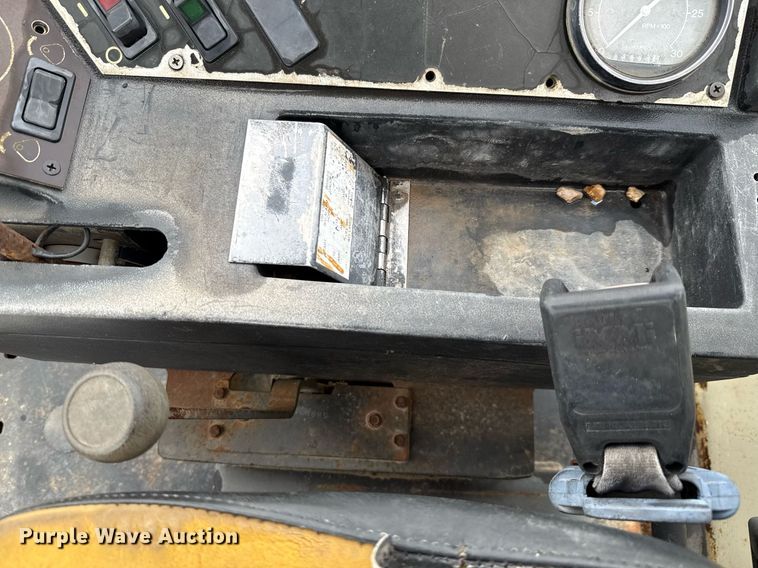 image for item ED5692 1998 Ingersoll-Rand SD-70F Pro Pac single drum vibratory roller