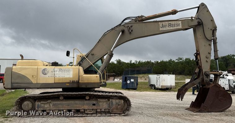image for item ED5693 2003 Volvo EC 460 BLC excavator