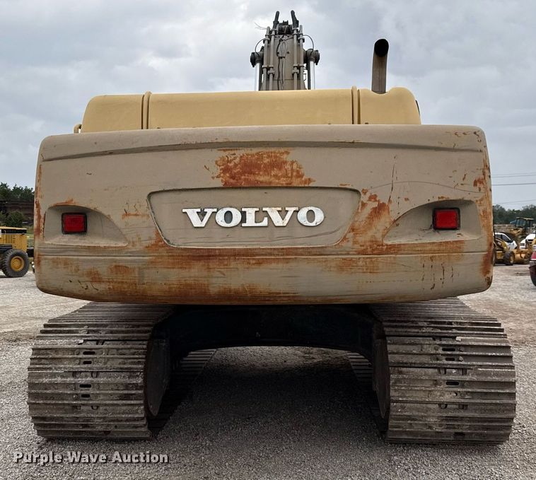 image for item ED5693 2003 Volvo EC 460 BLC excavator