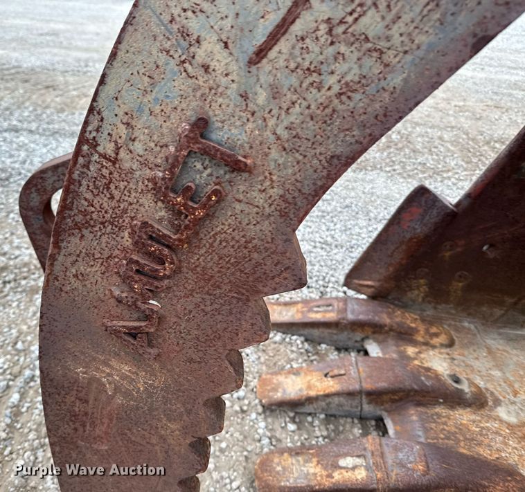 image for item ED5693 2003 Volvo EC 460 BLC excavator