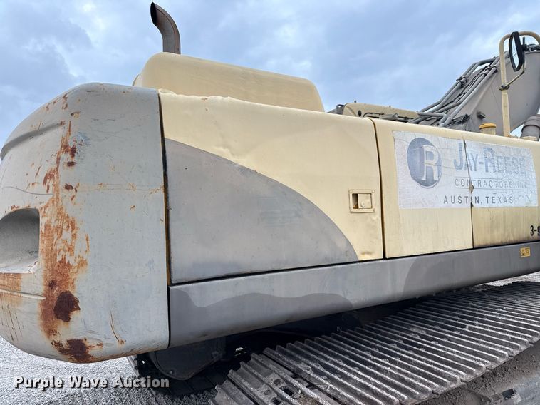 image for item ED5693 2003 Volvo EC 460 BLC excavator