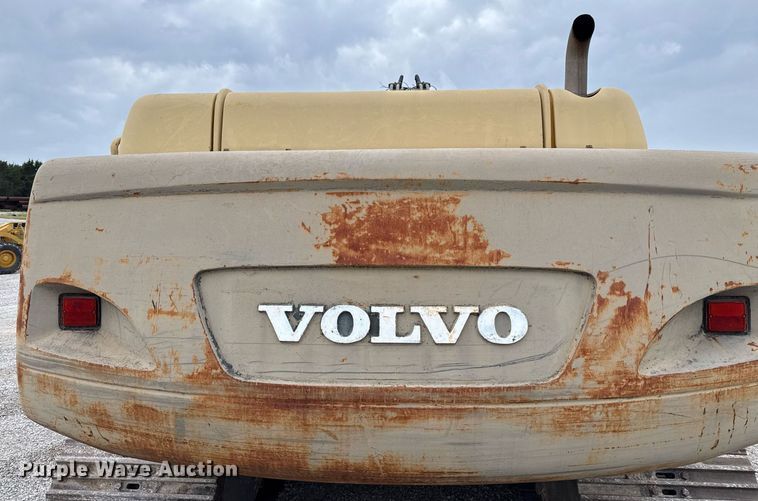 image for item ED5693 2003 Volvo EC 460 BLC excavator