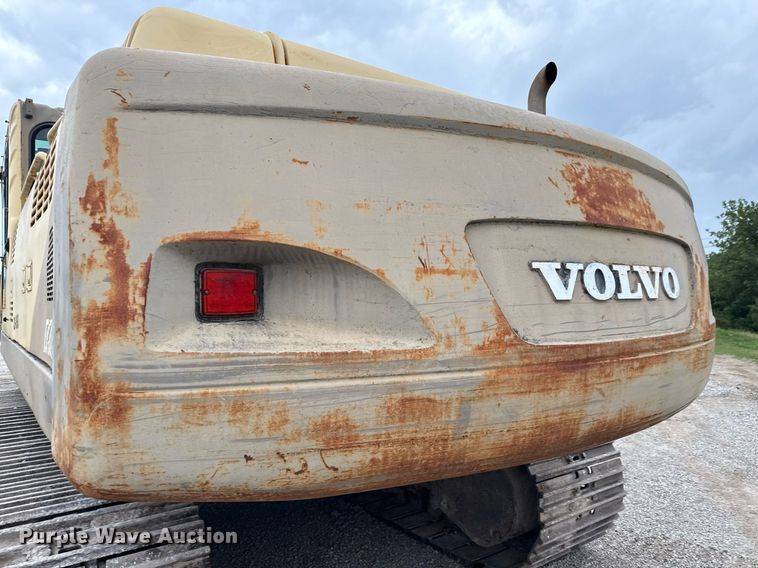 image for item ED5693 2003 Volvo EC 460 BLC excavator