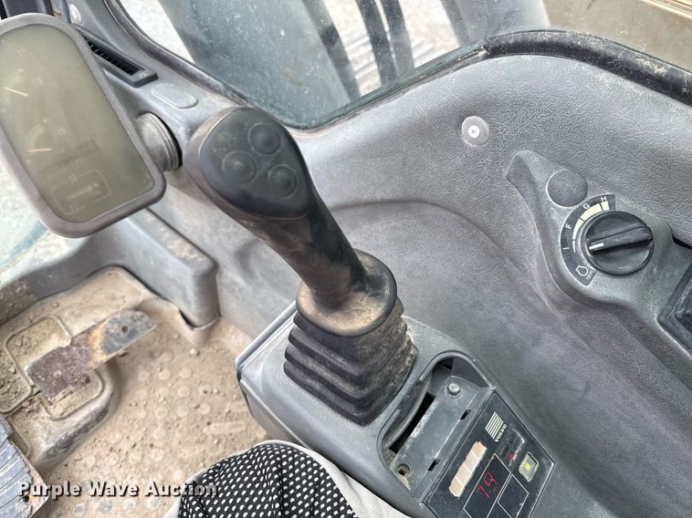 image for item ED5693 2003 Volvo EC 460 BLC excavator