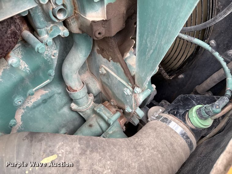 image for item ED5693 2003 Volvo EC 460 BLC excavator