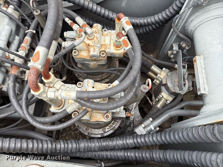 image for item ED5693 2003 Volvo EC 460 BLC excavator