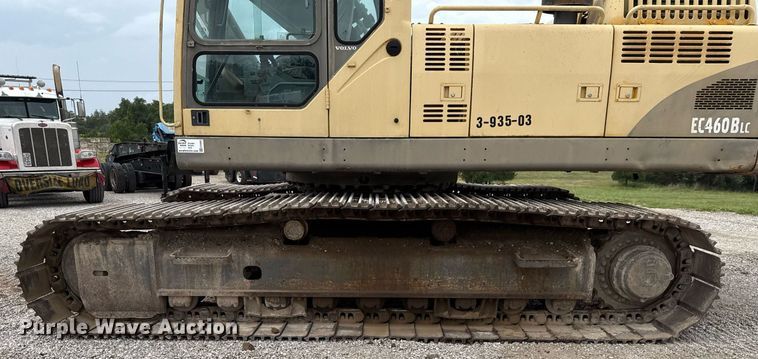 image for item ED5693 2003 Volvo EC 460 BLC excavator