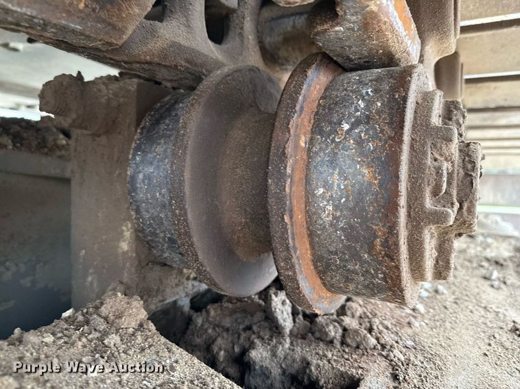 image for item ED5693 2003 Volvo EC 460 BLC excavator