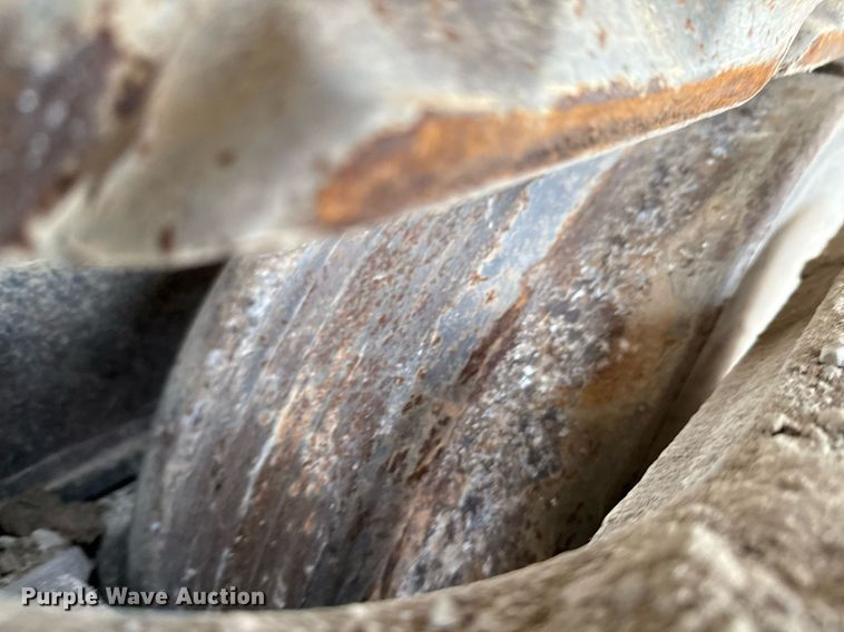 image for item ED5693 2003 Volvo EC 460 BLC excavator