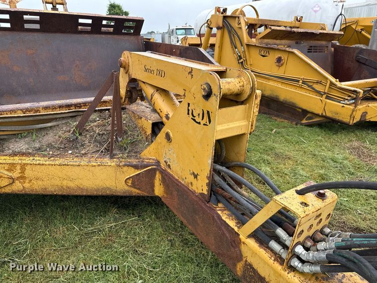 image for item ED5698 Icon 18D Earthmover scraper