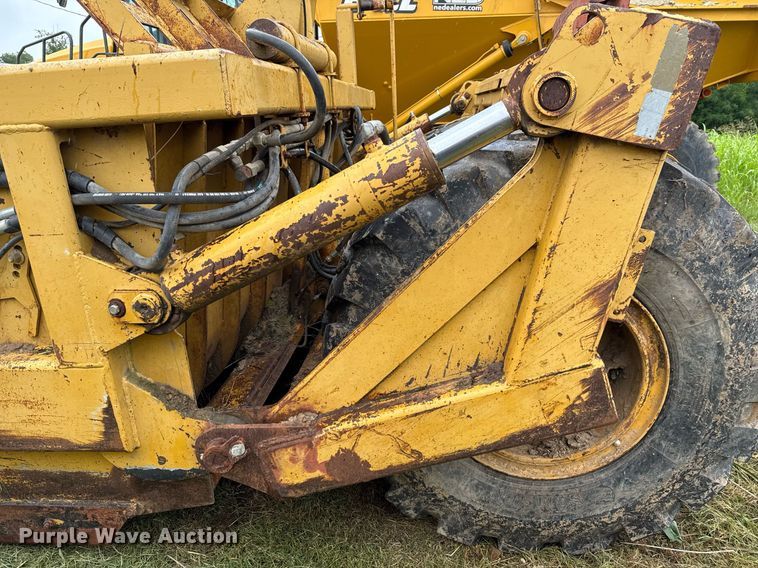image for item ED5698 Icon 18D Earthmover scraper