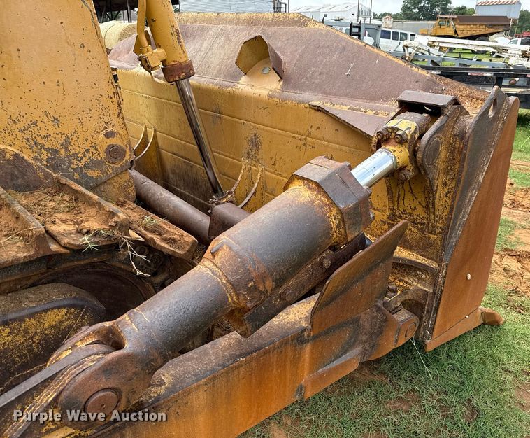 image for item ED5707 1988 Caterpillar  D8N dozer