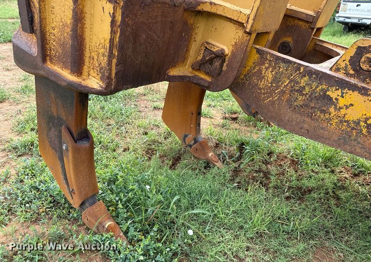 image for item ED5707 1988 Caterpillar  D8N dozer